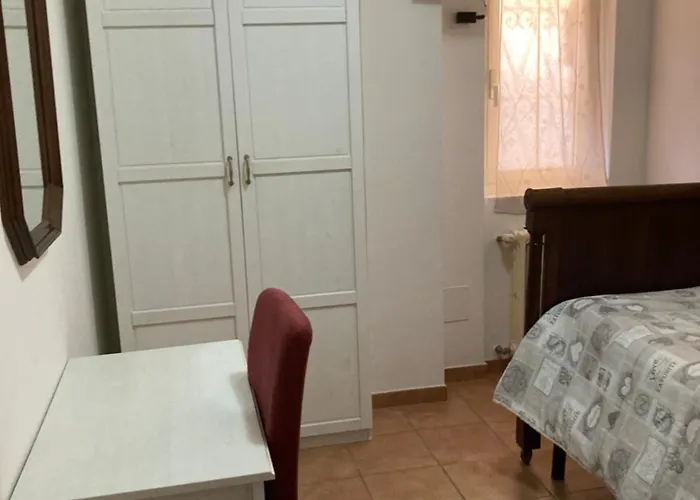 Oreglia House Apartment *